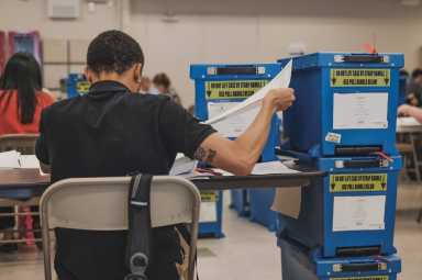 El comienzo del fin: Inicia recuento para determinar ganadora para fiscal de Queens