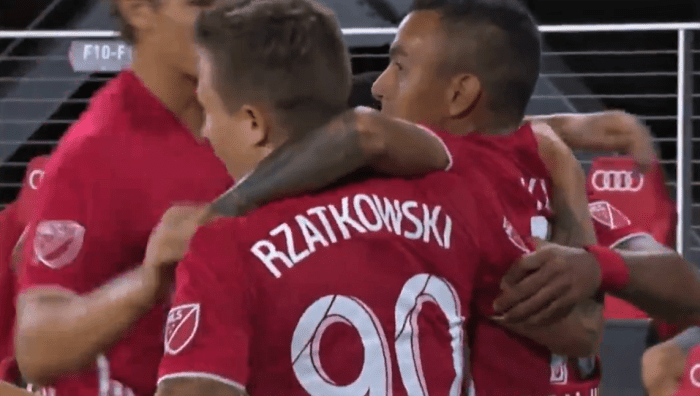 El 'Kaku' abre triunfo de Reds Bulls en DC previo al derbi de NY
