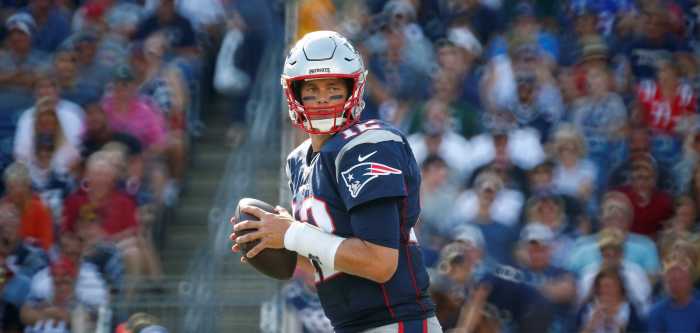Tom Brady logra marca y los Patrios apalean a los NY Jets