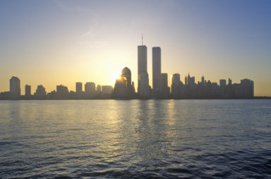 Cuomo firma proyecto de ley para conmemorar el 9/11 en las escuelas públicas