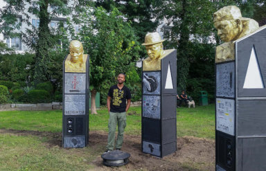 Biblioteca de Queens honra hip hop con esculturas de audio masivas