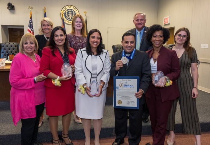 Town de Islip celebra la Herencia Hispana premiando a líderes locales