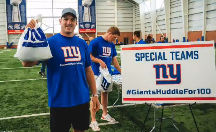 Únase a la NFL y contribuya a la comunidad con #Huddle100