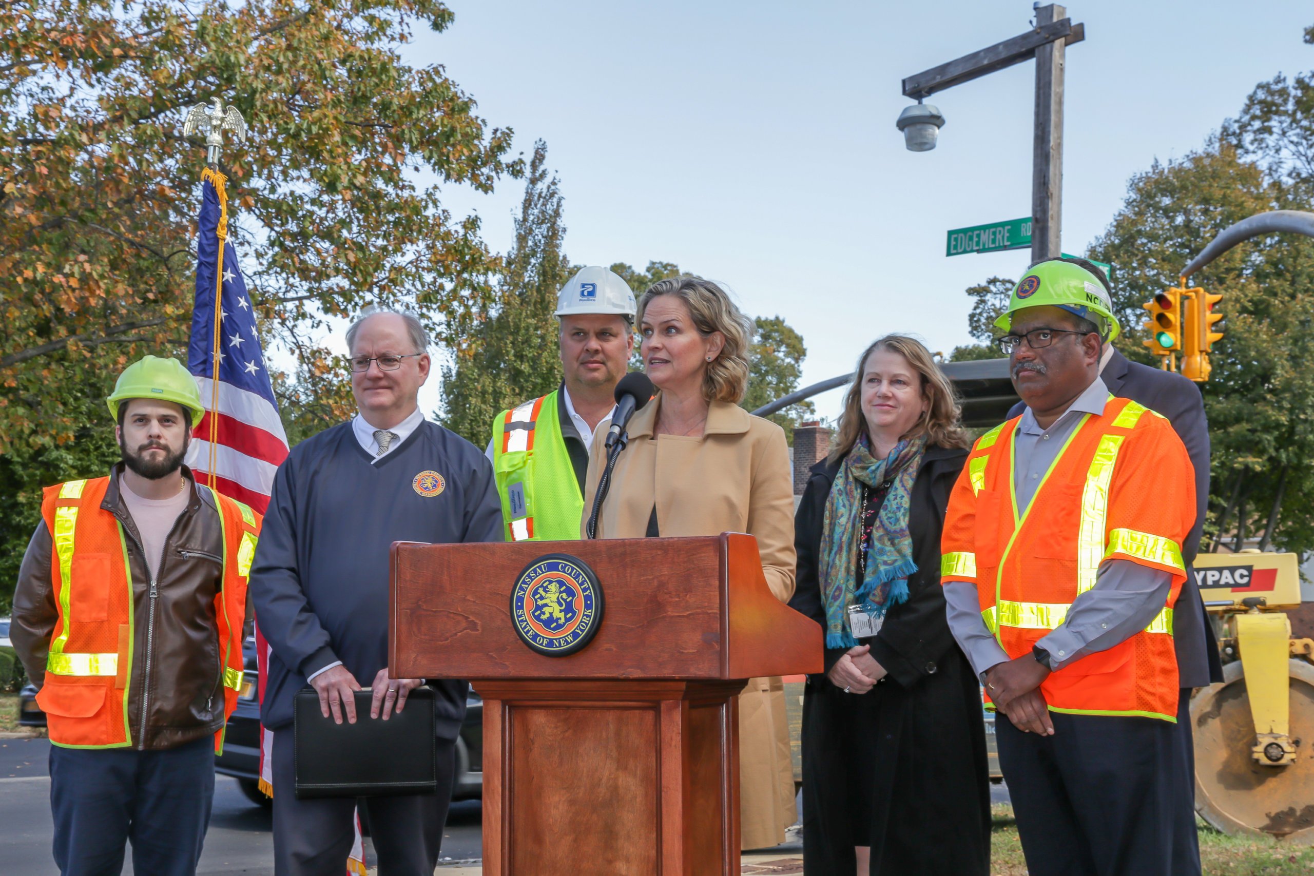Programa de repavimentación de 200 millas de carriles de carreteras