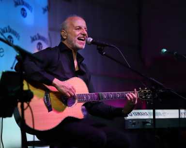 Exitosa presentación de Alberto Plaza en Queens