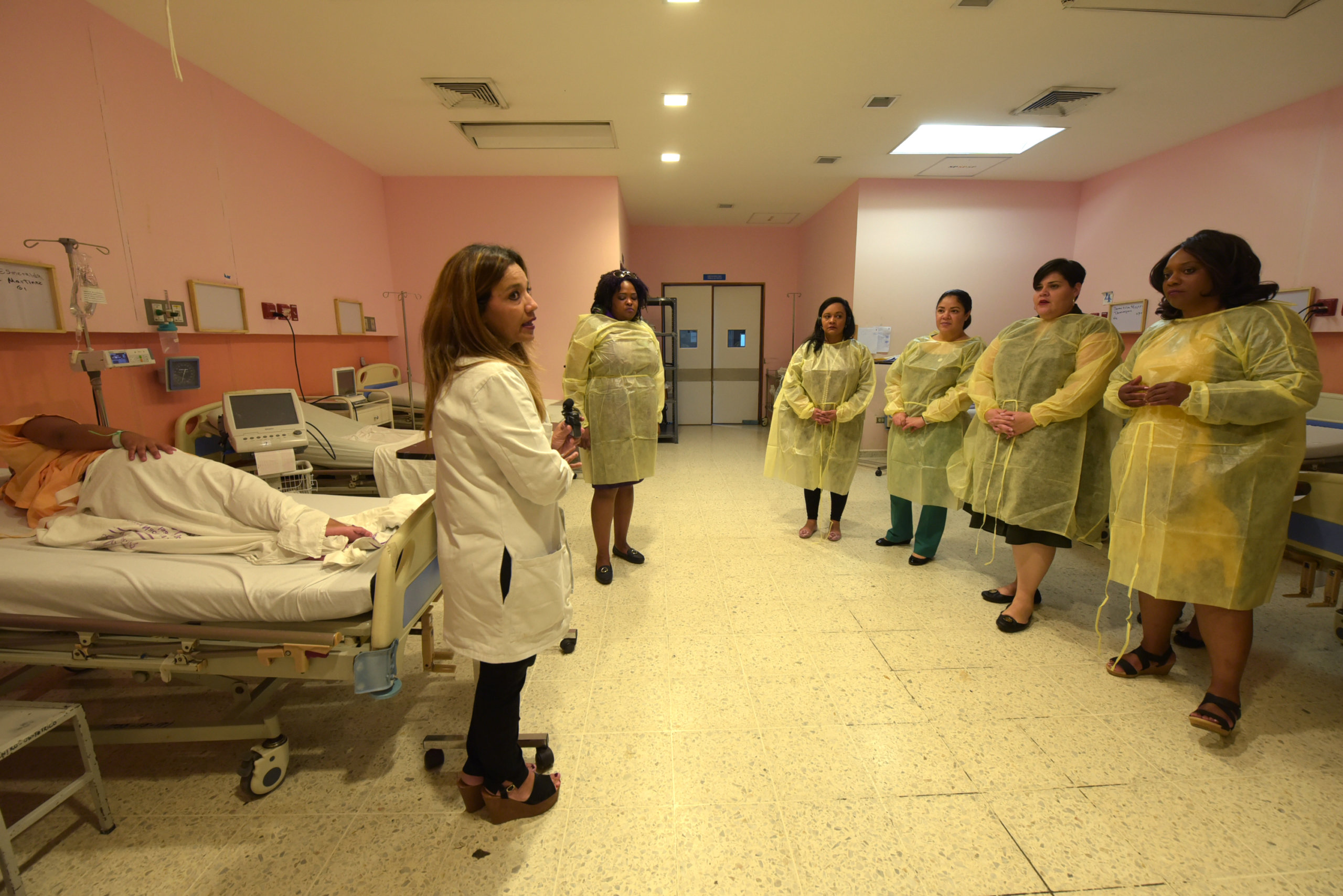 Legisladoras estatales visitaron El Salvador para investigar las prohibiciones del aborto