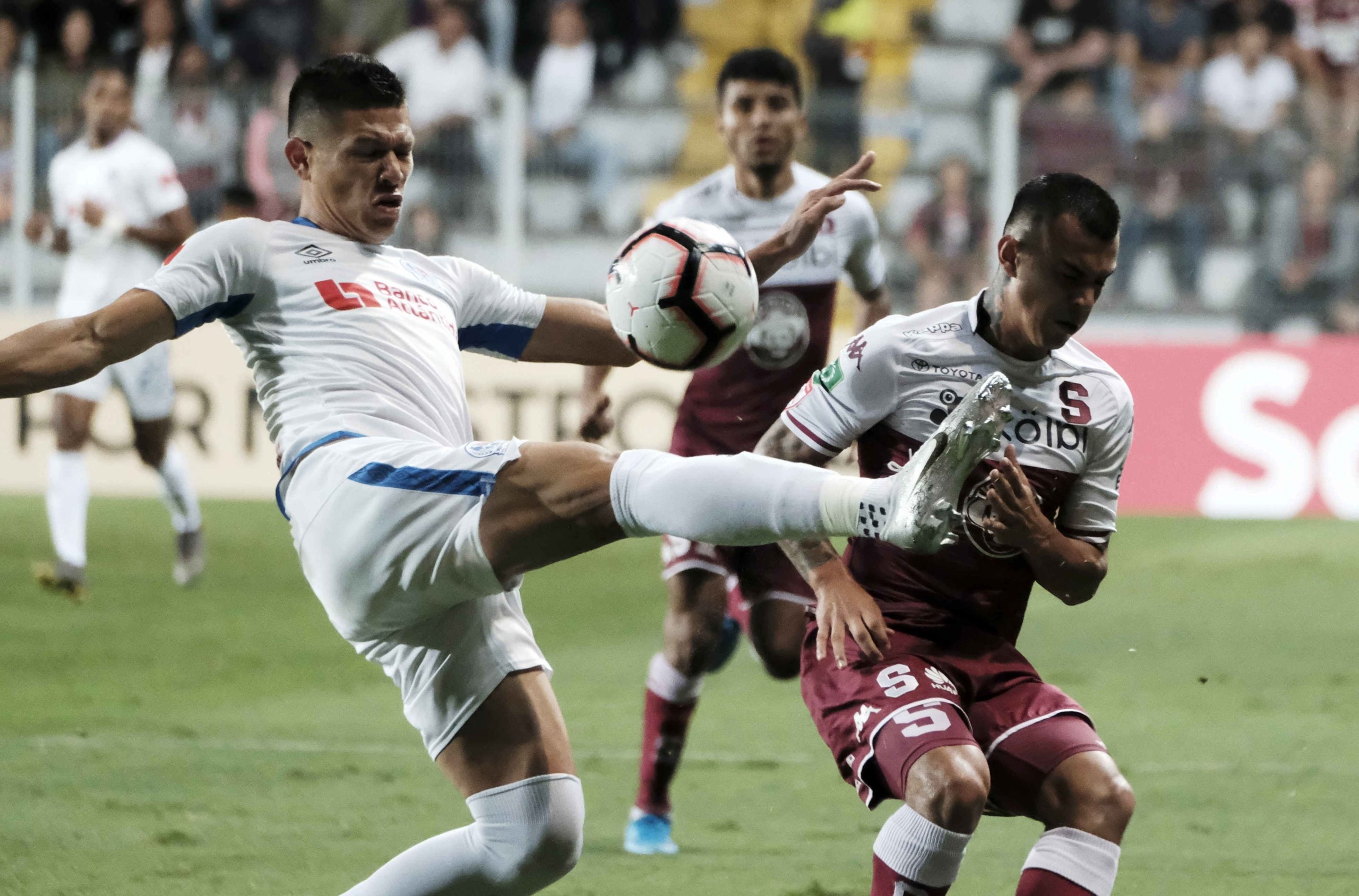 Saprissa golea al Olimpia y avanza a la final de la Liga Concacaf