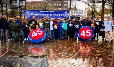 Concejal entrega 1,000 pavos de Acción de Gracias en Queens