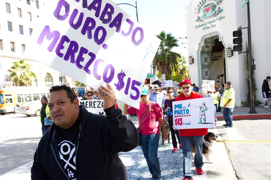 Salario mínimo sube a $15 la hora en NYC y a $13 en Long Island