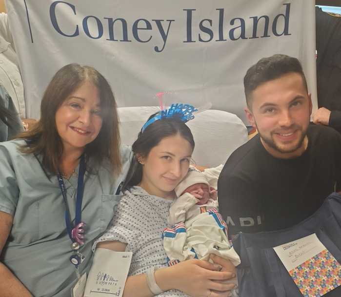 Los primeros bebés del 2020 nacen en Brooklyn y Staten Island