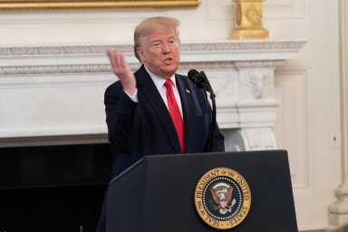Presupuesto de Trump para 2021 quiere recortar Medicaid y cupones de alimentos