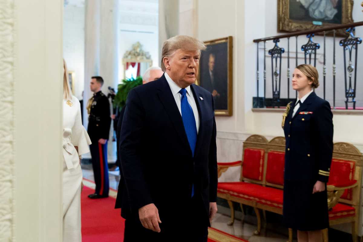 Trump acusa a Bloomberg