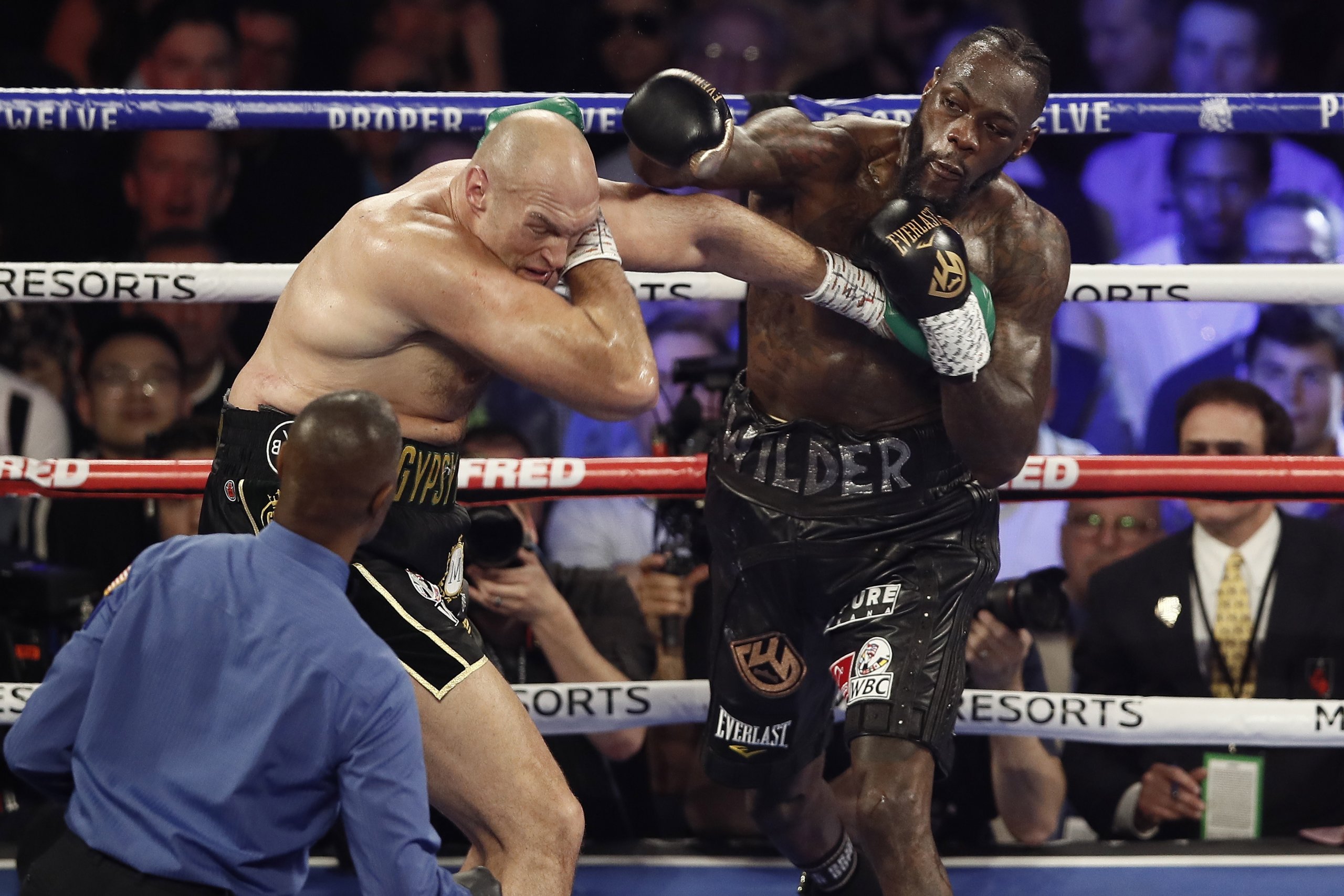 Fury liquida a Wilder y se corona campeón de los pesos pesados