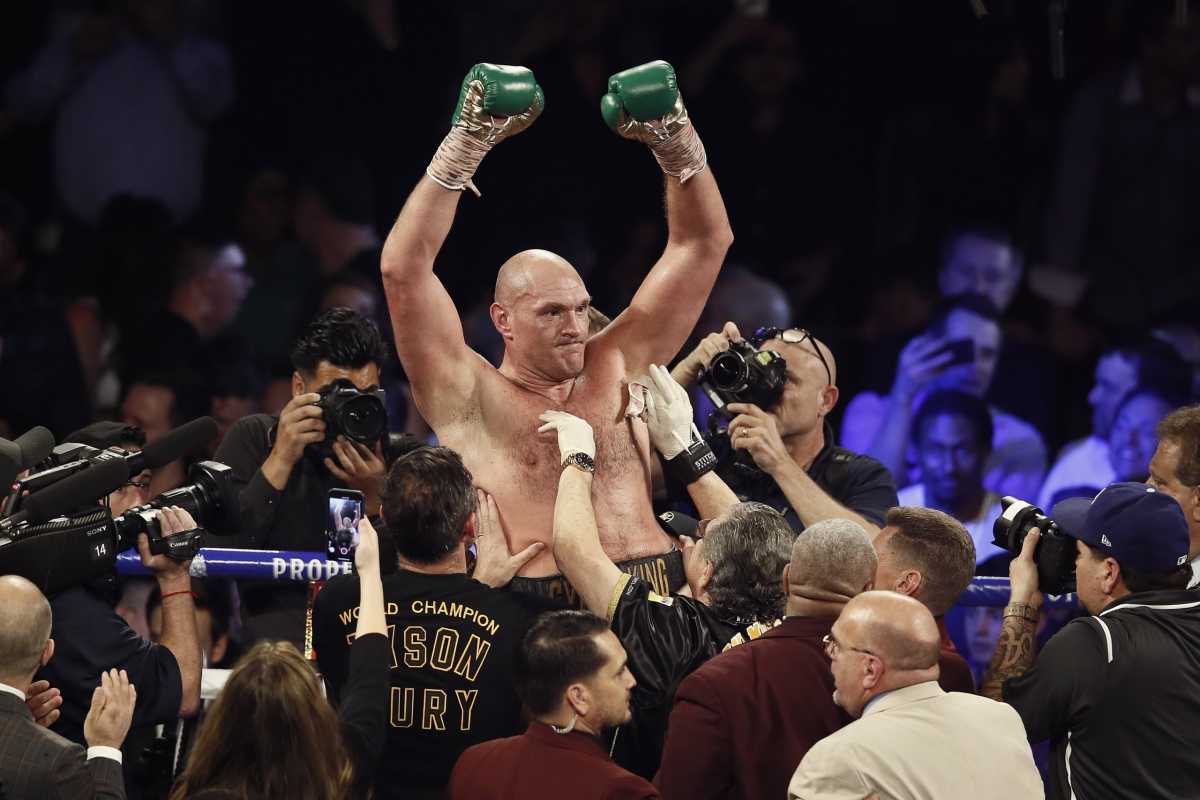 Fury noquea a Wilder y se consagra campeón de los pesos pesados