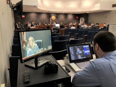 Legislatura de Suffolk amplía la transmisión de video para incluirla en las reuniones del comité
