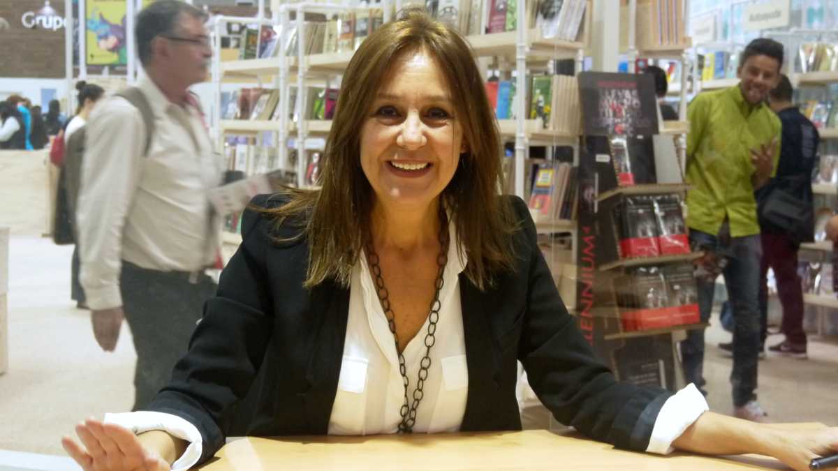 Famosa escritora española ambienta su nueva novela en el Nueva York de 1936