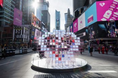 ¡Vívelo NY! Exhibición de San Valentín en Times Square
