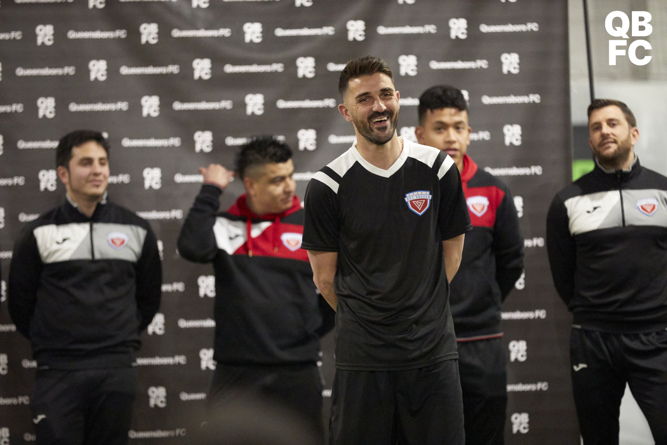 David Villa y Queensboro FC acogen partido con niños y Fan Day