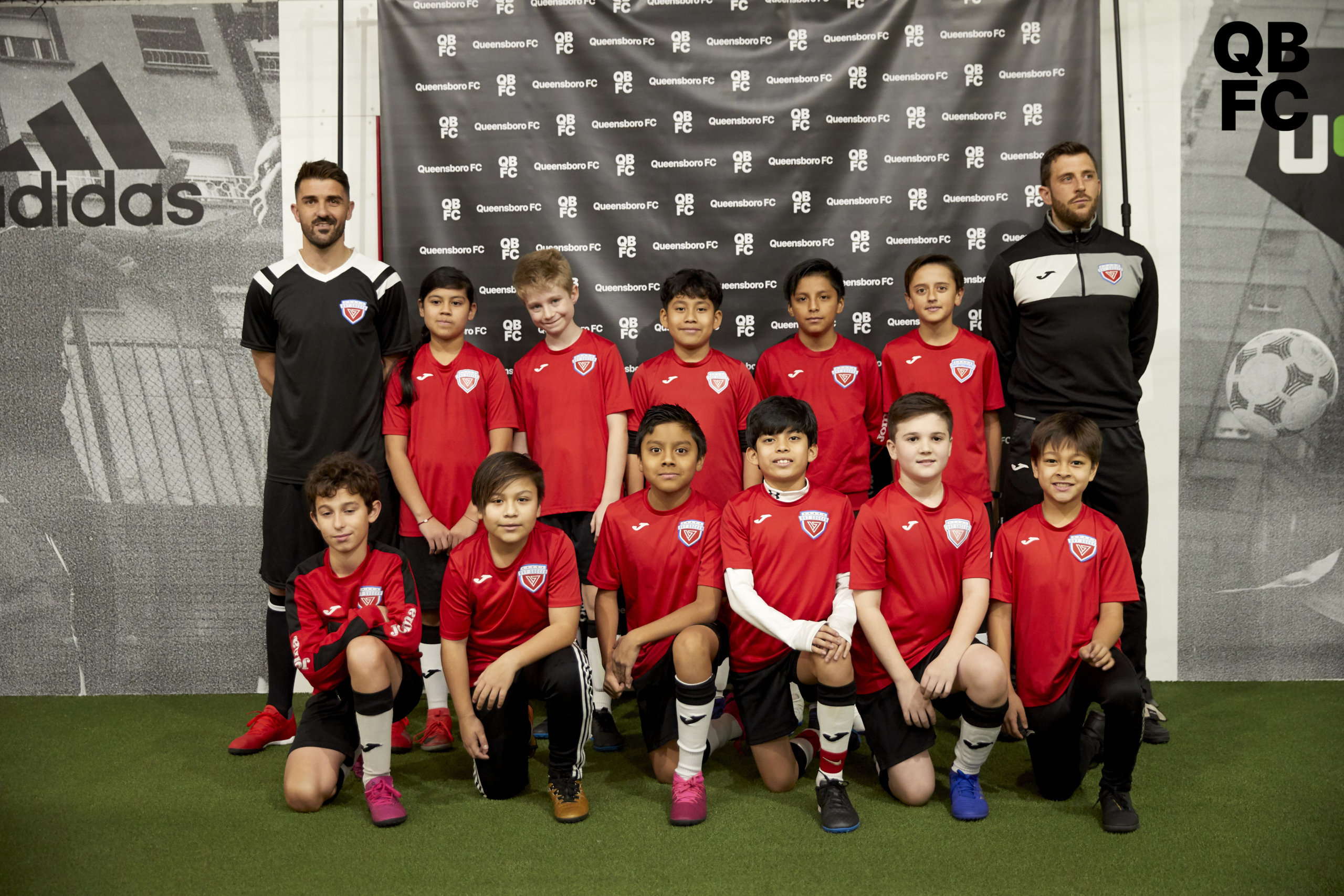 David Villa y Queensboro FC acogen partido con niños y Fan Day