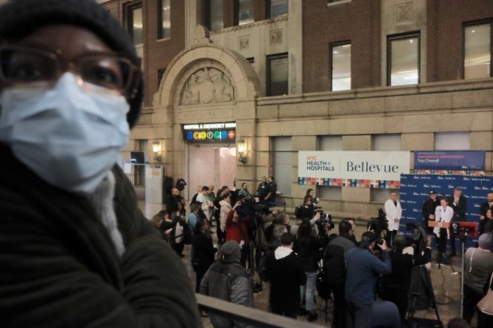 Coronavirus en NY: Una mujer enferma en hospital de Manhattan puede ser el 1er caso