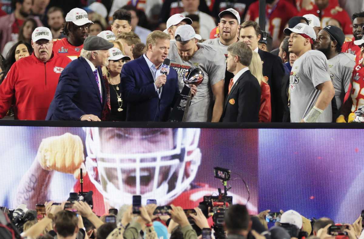 Mahomes y Williams lideran una remontada que deja campeones del Super Bowl a los Chiefs