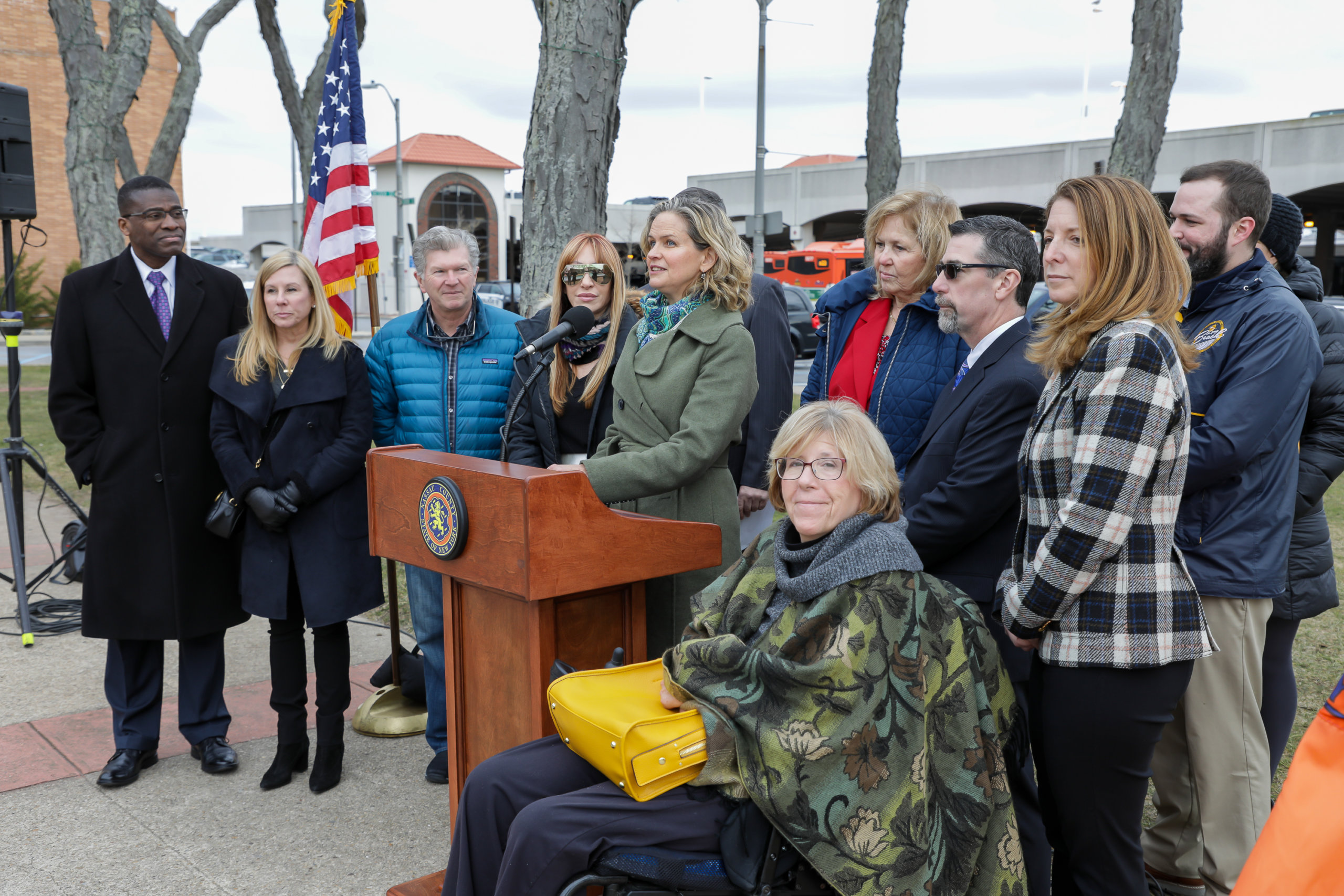 Otorgan subvenciones a 7 municipios de Nassau para proyectos de revitalización