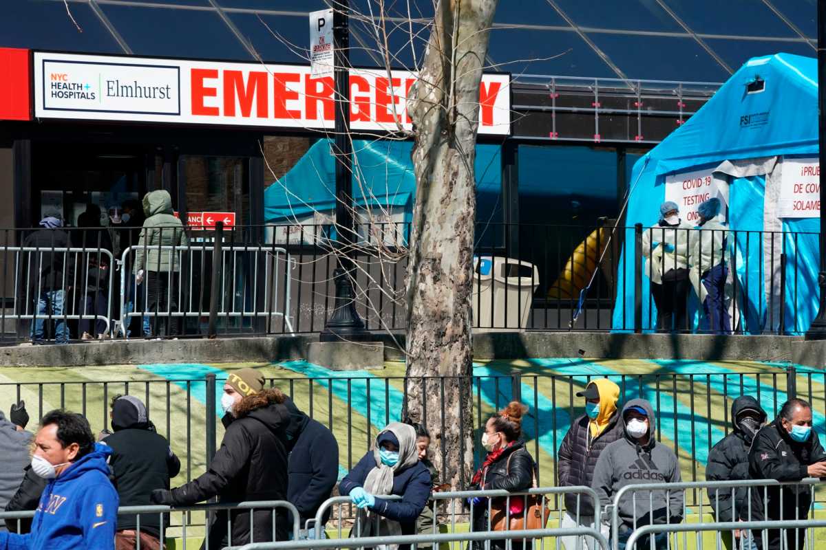 Nueva York supera 25.000 casos de coronavirus, que avanza como un «tren bala»