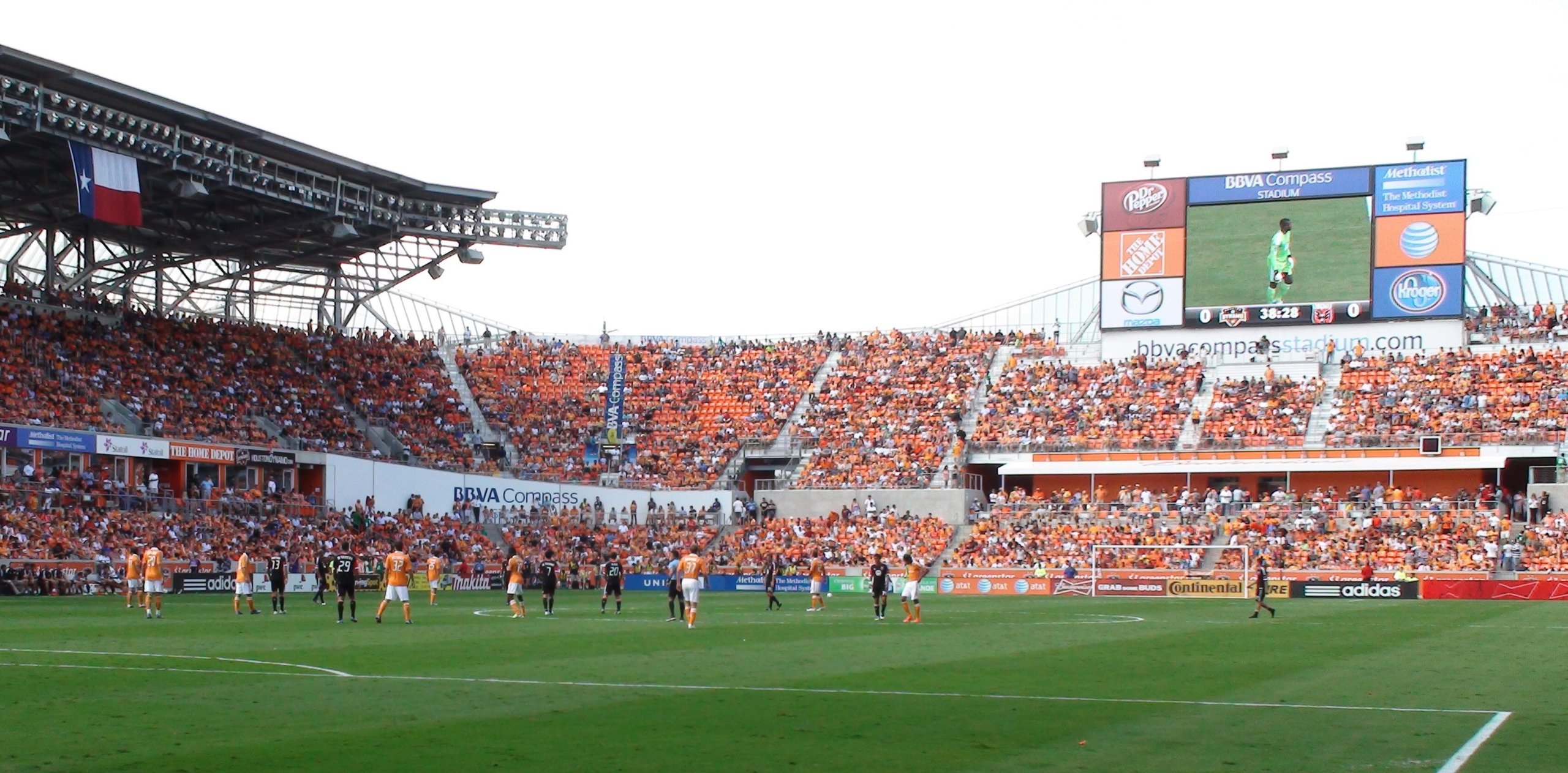 MLS y NWSL aconsejan practicar distanciamiento social debido al Coronavirus