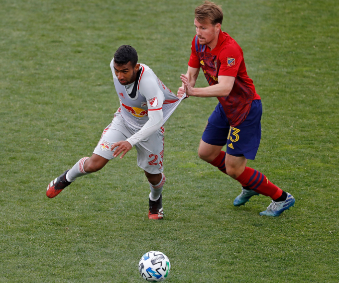 NY Red Bulls resigna empate en el último suspiro