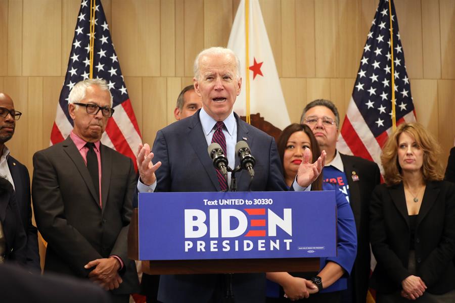Biden y Sanders cancelan mítines de campaña de esta noche por el coronavirus