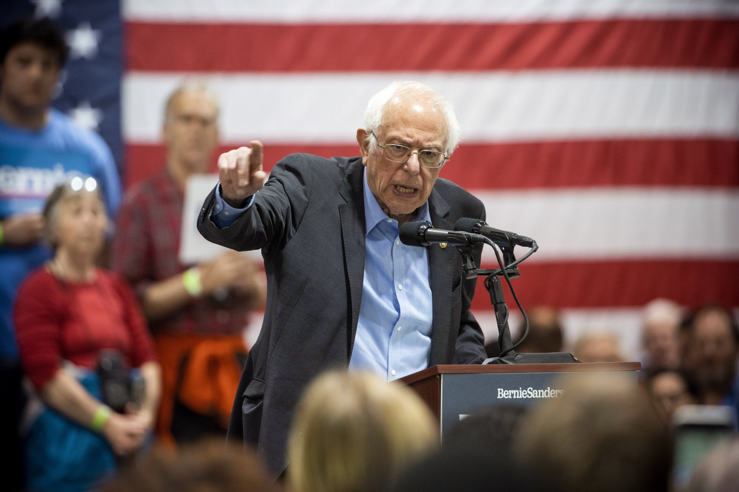 La carrera demócrata se asoma al supermartes con Bernie Sanders como favorito