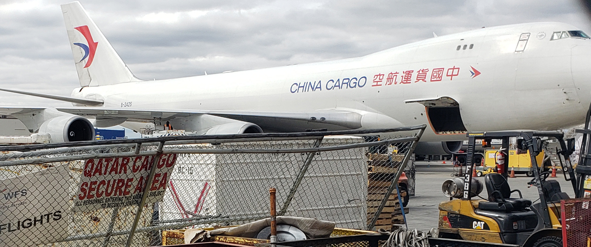 Nueva York recibe ventiladores desde China para paliar crisis de Coronavirus 