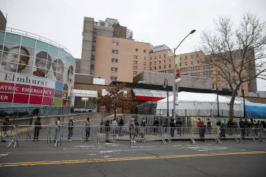Directivos del Hospital Elmhurst responden a preguntas urgentes de la comunidad durante junta virtual por COVID-19