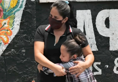 SEPA Mujer ofrece asistencia en efectivo a madres solteras indocumentadas