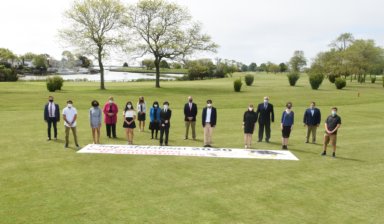 Honran a los mejores alumnos graduados de Bellmore y Merrick  en evento con distanciamiento social