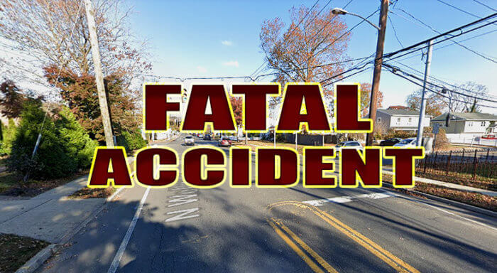 Hispano muere al chocar su moto contra un auto en Lindenhurst