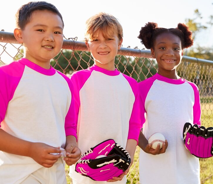 Béisbol y sóftbol juveniles reciben ayuda de más de $ 1 millón de T‑Mobile