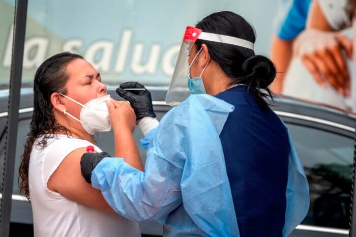 Gobernador de Nueva York pide precaución por alza de Coronavirus en días festivos