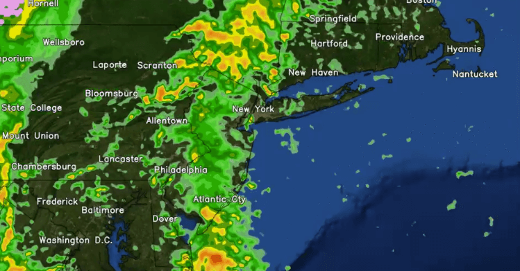 Advertencia de fuertes lluvias, vientos e inundaciones en Long Island