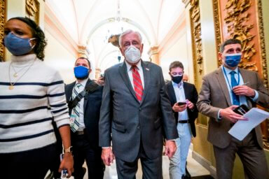 Los demócratas inician el proceso para un segundo juicio político a Trump