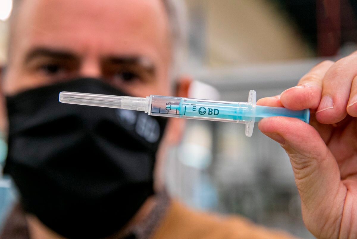 ¡ Alerta ! Estado de Nueva York puede quedarse sin vacunas este viernes
