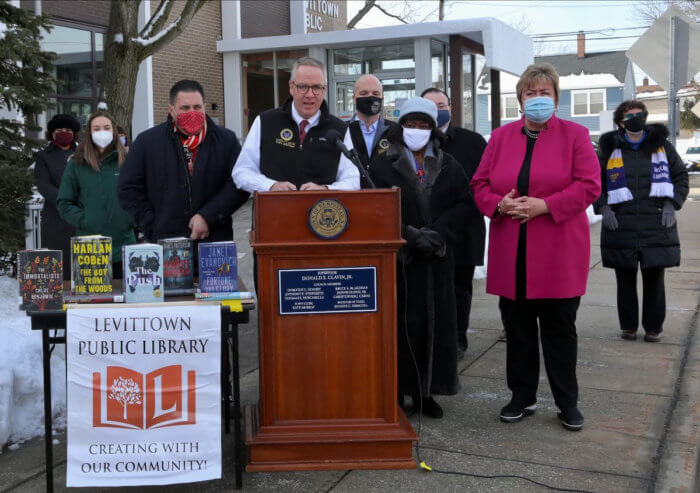 Otorgan $340 mil para apoyar a bibliotecas de Hempstead durante la pandemia