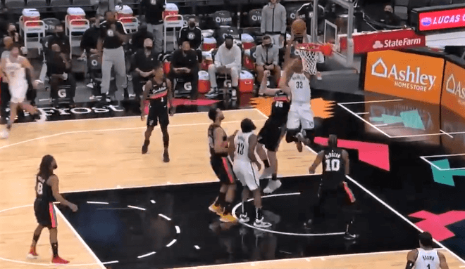 Brooklyn Nets vence a los Spurs en regreso triunfal de Harden a Texas