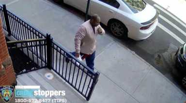 Monstruosa paliza en Manhattan y brutal asalto en tren de Brooklyn fueron crímenes de odio contra asiáticos dijo NYPD (Videos)