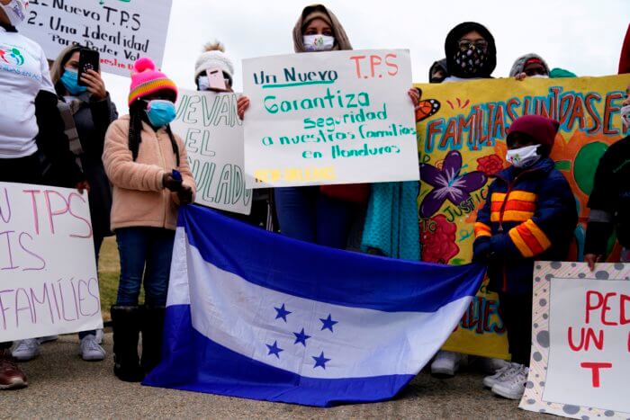 La Cámara de Representantes aprueba proyecto para dar ciudadanía a 'Dreamers' y 'Tepesianos'