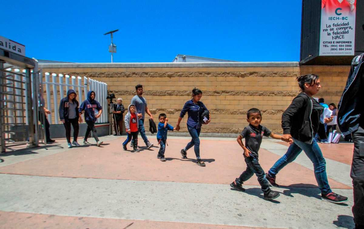 Biden pide invertir 861 millones en Centroamérica y 10.000 más en refugiados