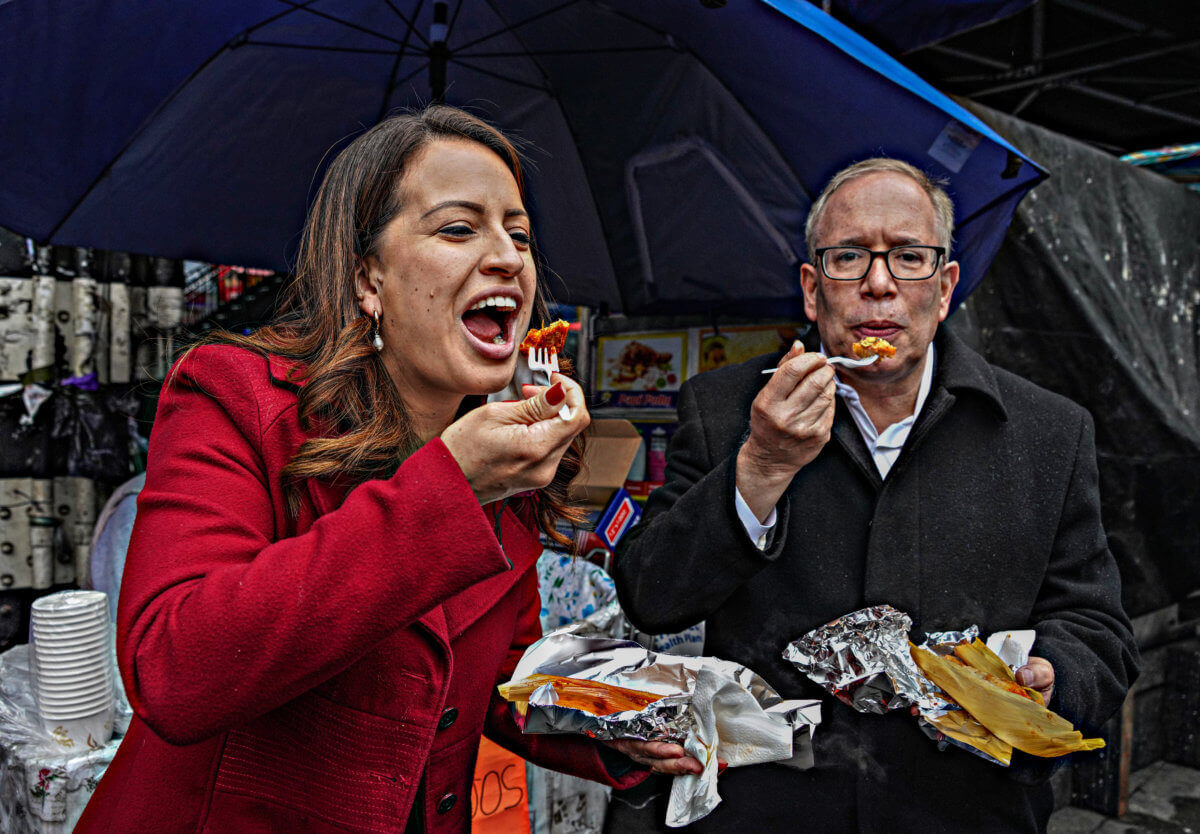 Pelea Callejera: Stringer critica a Yang por su política contra vendedores de comida ambulantes