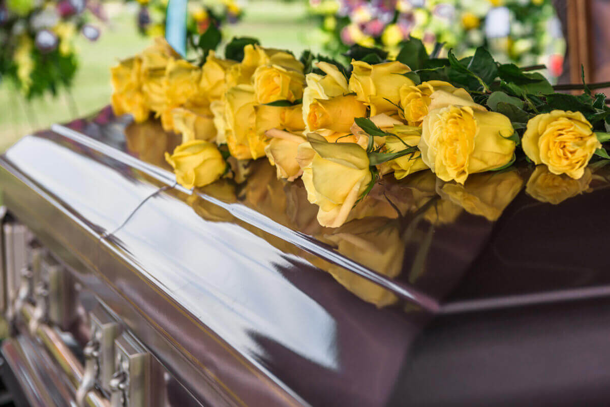 Ya estan abiertas las solicitudes para el programa de asistencia funeraria COVID-19: confirmaron Schumer y AOC