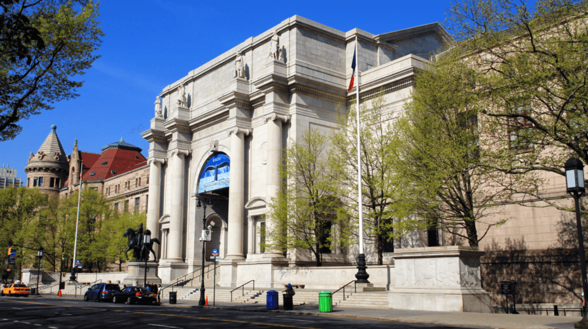 Nuevo sitio de vacunación Covid-19 en el Museo Americano de Historia Natural