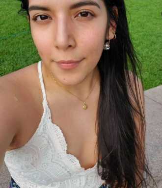 Orgullo Hispano: Estudiante ecuatoriana es primera en LaGuardia en ganar el Premio Mayor en Especialidades STEM